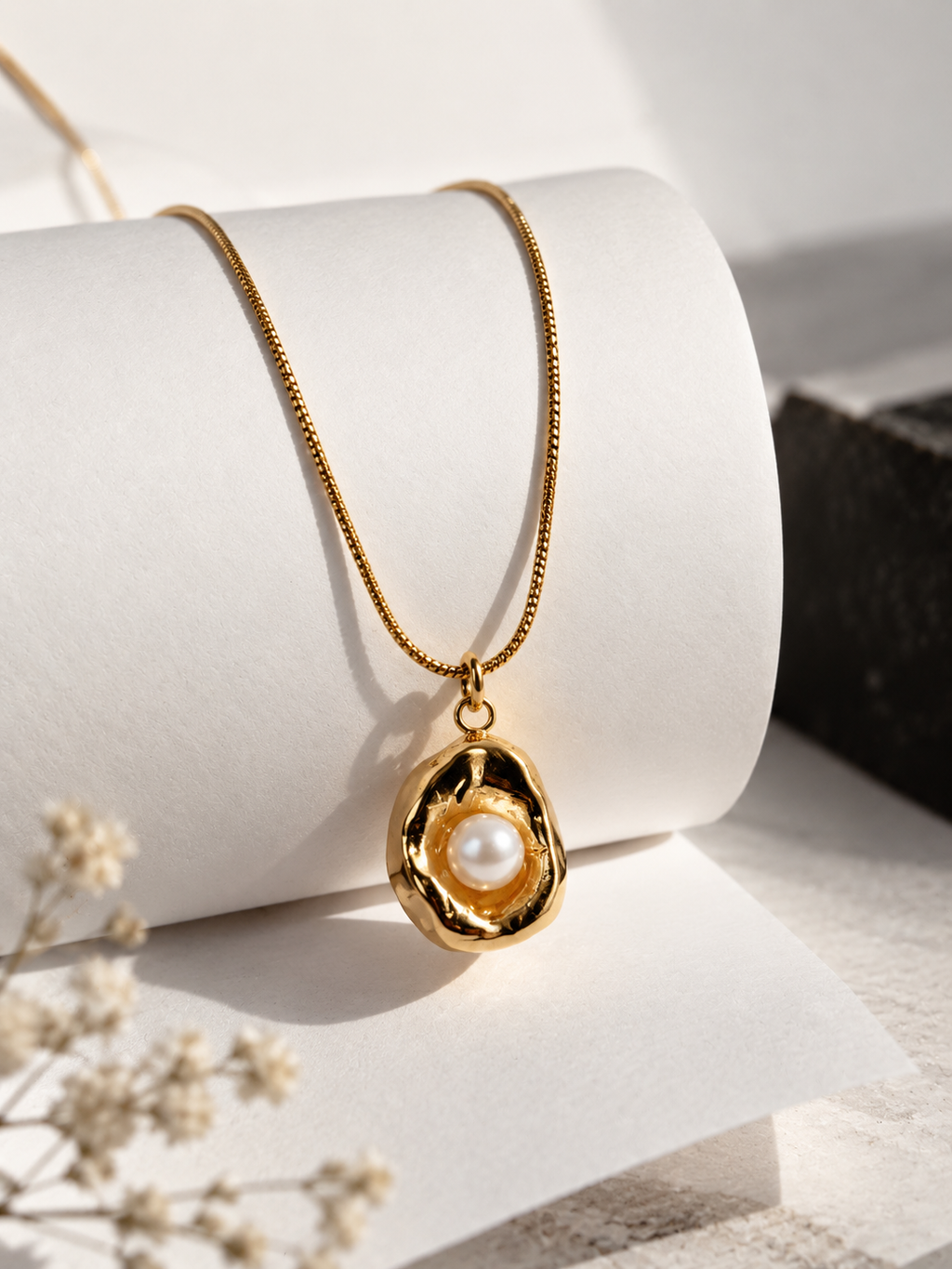 Golden Pearl Halo Necklace