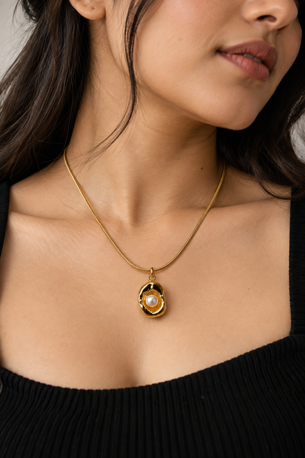 Golden Pearl Halo Necklace