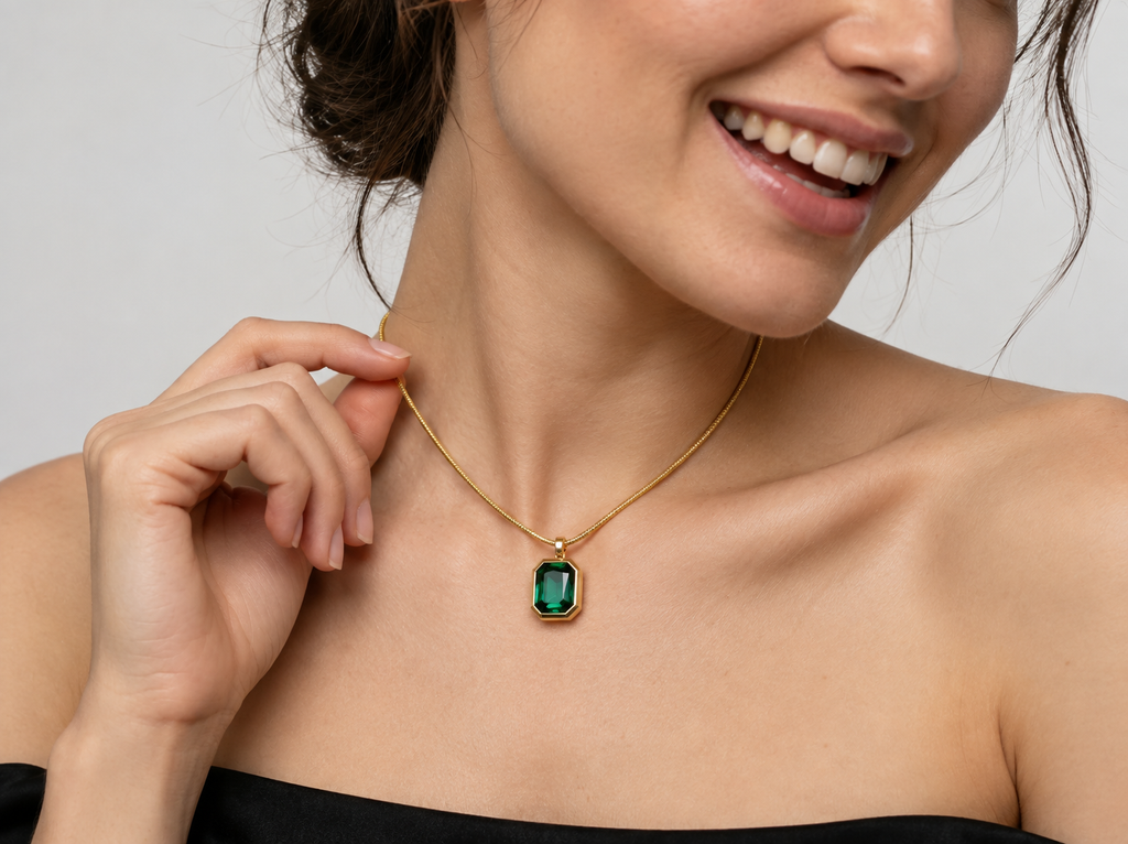 Emerald Solitaire Pendant Necklace